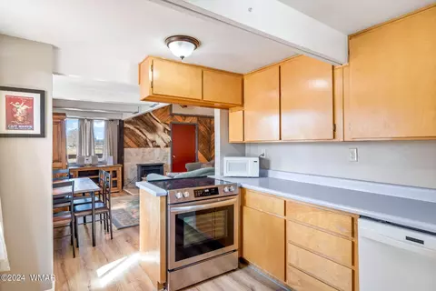 Kitchen - 475 E 4th St, Eagar, AZ 85925 photo 4 of 5