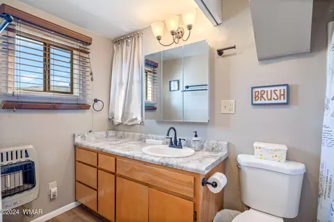 Bath - 475 E 4th St, Eagar, AZ 85925 photo 1 of 3
