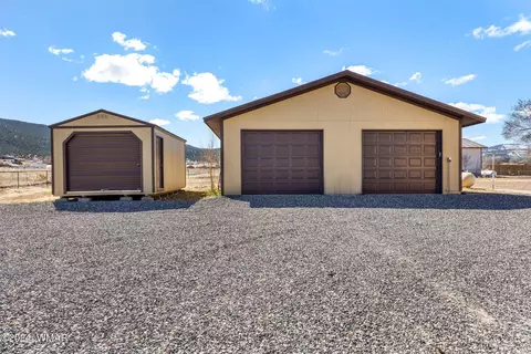 Exterior - 475 E 4th St, Eagar, AZ 85925 photo 1 of 5