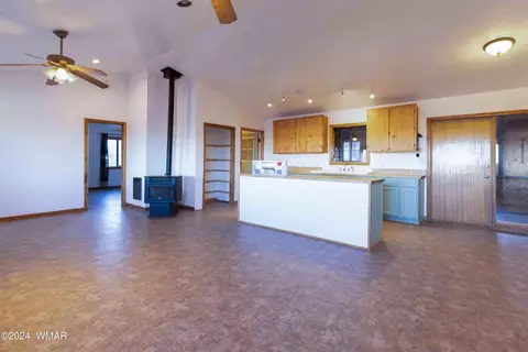 Kitchen - 4547 Aztec Rd, Snowflake, AZ 85937 photo 3 of 4