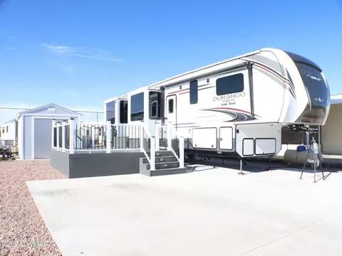 8286 Lake Shore Dr, Show Low, AZ 85901