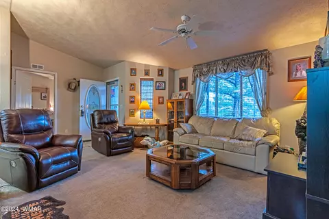 31 Timber Ridge Loop, Show Low, AZ 85901 photo 3