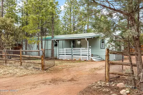 2897 Paint Pony Ln, Overgaard, AZ 85933