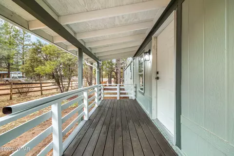 2897 Paint Pony Ln, Overgaard, AZ 85933 photo 5