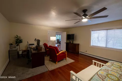Living - 1127 Timberline Dr, Eagar, AZ 85925 photo 6 of 9