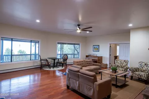 Living - 1127 Timberline Dr, Eagar, AZ 85925 photo 3 of 9