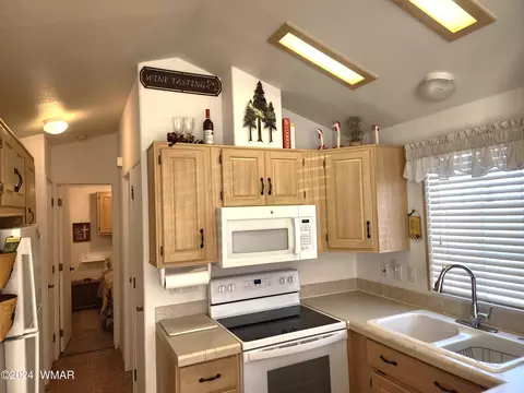 8246 Bogie Loop, Show Low, AZ 85901 photo 24