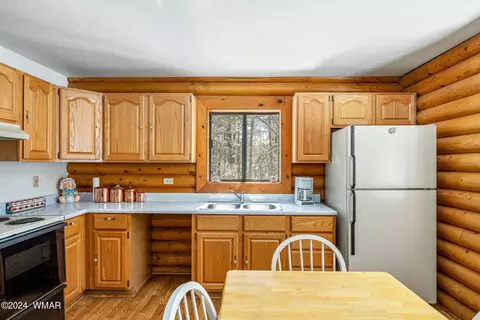 Kitchen - 5 Co Rd 2210, Alpine, AZ 85920 photo 2 of 2