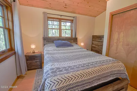 Bedroom - 4 County Rd, Greer, AZ 85927 photo 5 of 8