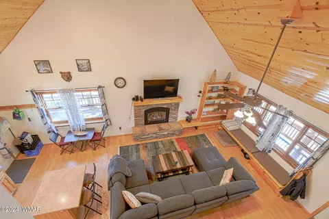 Living - 4 County Rd, Greer, AZ 85927 photo 1 of 4