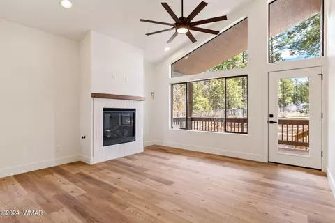 Living - 469 N Megans Loop, Lakeside, AZ 85929 photo 1 of 1