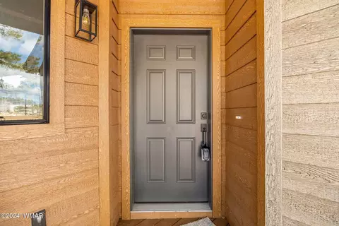Exterior - 469 N Megans Loop, Lakeside, AZ 85929 photo 3 of 12