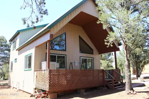 57 Co Rd 3158, Vernon, AZ 85940