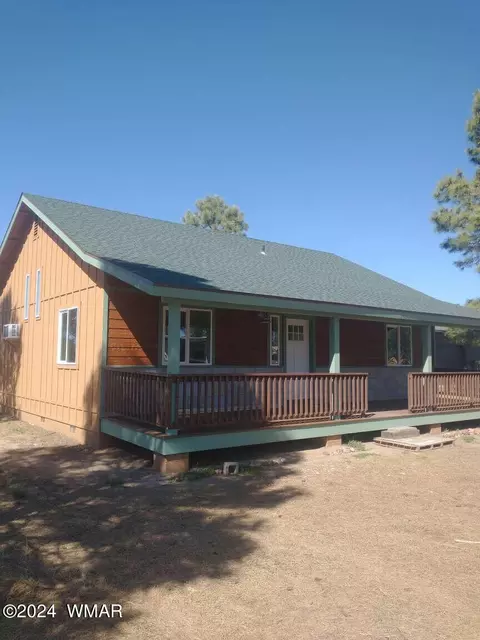 Exterior - 2224 Forest Ln, Overgaard, AZ 85933 photo 8 of 10