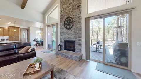 Living - 2963 Jacks Rd, Lakeside, AZ 85929 photo 5 of 7