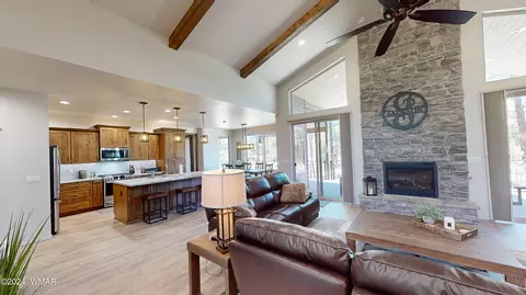 Living - 2963 Jacks Rd, Lakeside, AZ 85929 photo 7 of 7