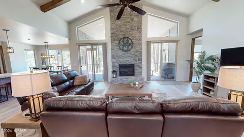Living - 2963 Jacks Rd, Lakeside, AZ 85929 photo 6 of 7