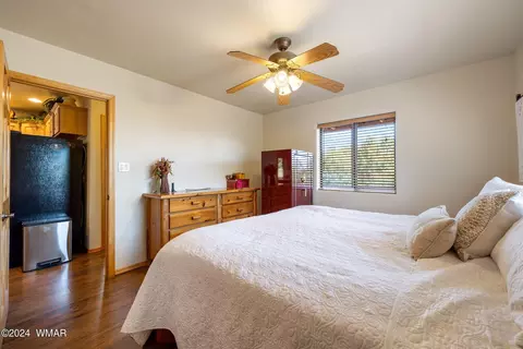 Bedroom - 2749 Apollo Cir, Overgaard, AZ 85933 photo 2 of 5