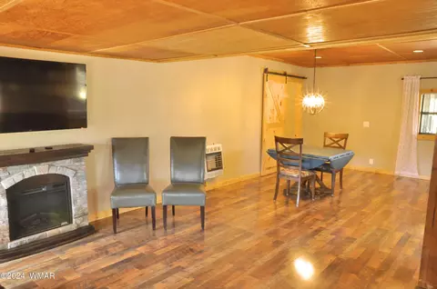 Dining - 89 Harry Dr, Concho, AZ 85924 photo 1 of 2