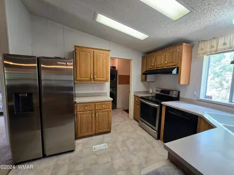 3060 Chevelon Rd # B, Overgaard, AZ 85928 photo 6