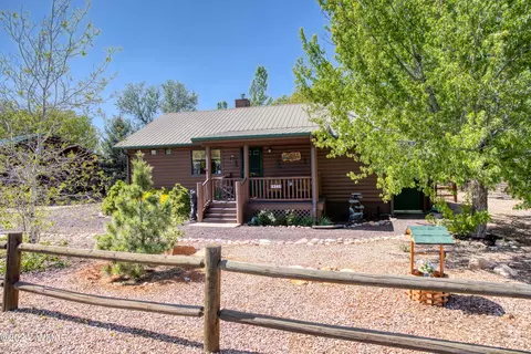 2346 S Buffalo Loop, Overgaard, AZ 85933