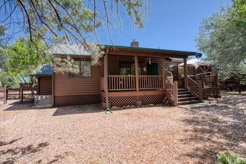 Exterior - 2346 S Buffalo Loop, Overgaard, AZ 85933 photo 2 of 3