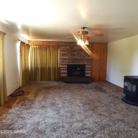 Living - 241 W 4th St, Eagar, AZ 85925 photo 1 of 2