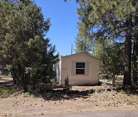 2177 Western Star Dr, Overgaard, AZ 85933