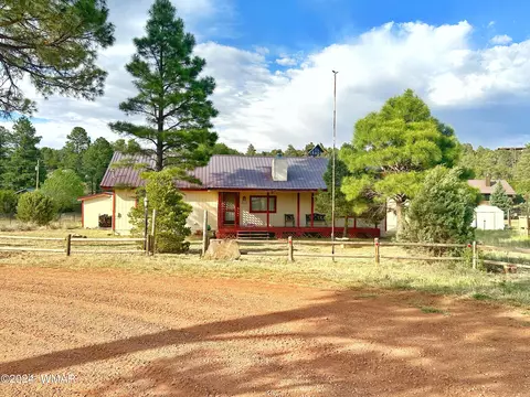 2815 Pine Hill Dr, Overgaard, AZ 85933