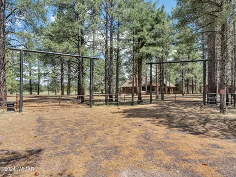 8495 N Dakota Way, Williams, AZ 86046