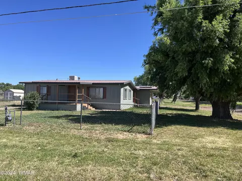 129 N 200 E St, Taylor, AZ 85939