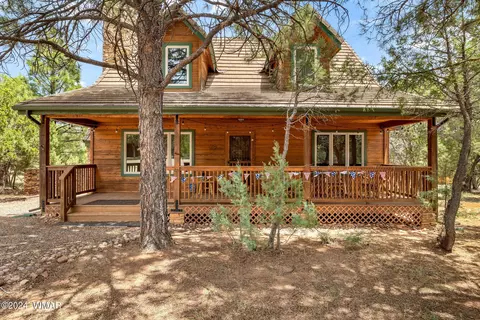 2751 Kittyhawk Ln, Overgaard, AZ 85933