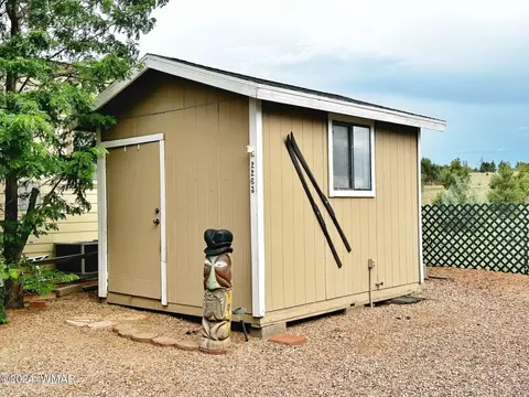 2263 Old Crooks Trl, Overgaard, AZ 85933 photo 4