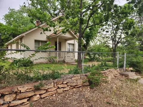 190 S 7th W St, Saint Johns, AZ 85936