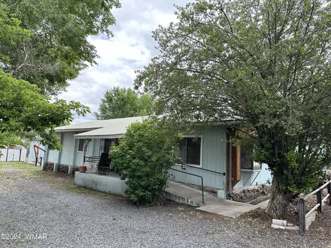 182 E 8th St, Eagar, AZ 85925 photo 4