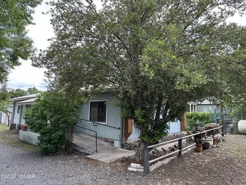 182 E 8th St, Eagar, AZ 85925 photo 3