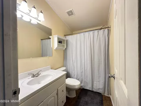 Bath - 760 S Butler St, Eagar, AZ 85925 photo 4 of 4