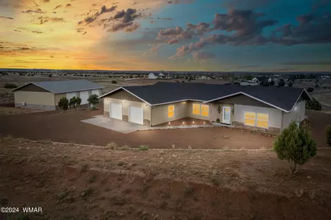 1190 S Meadow Way, Taylor, AZ 85939