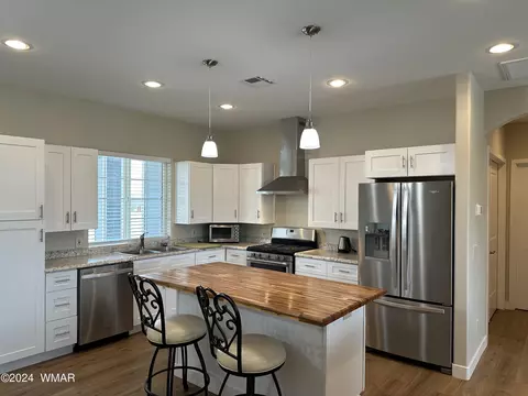 Kitchen - 512 3rd Pl, Eagar, AZ 85925 photo 1 of 1