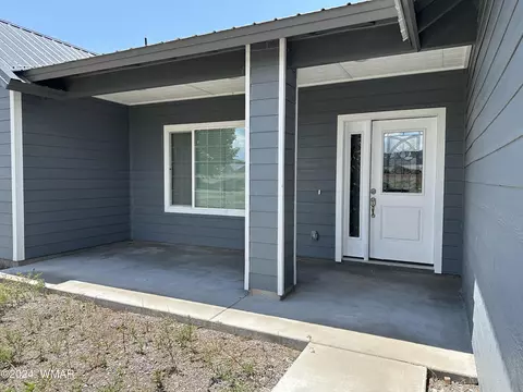 Exterior - 512 3rd Pl, Eagar, AZ 85925 photo 3 of 7