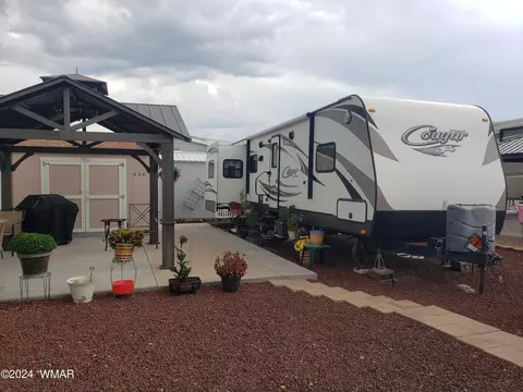 8211 Apache Way, Show Low, AZ 85901