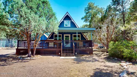 2111 Blue Jay Rd, Overgaard, AZ 85933 photo 2