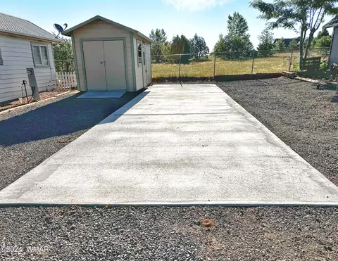 2713 Whiskey Rd, Overgaard, AZ 85933 photo 2