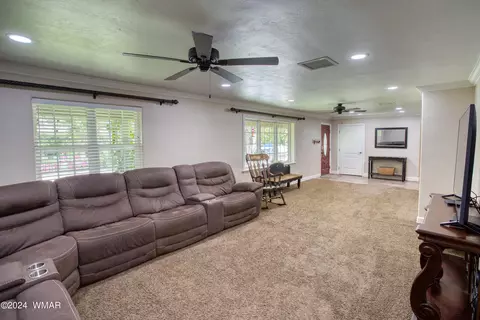 Living - 413 E Maverick Ln, Taylor, AZ 85939 photo 1 of 2