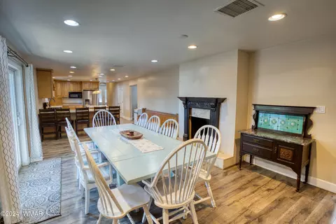 Dining - 413 E Maverick Ln, Taylor, AZ 85939 photo 2 of 2