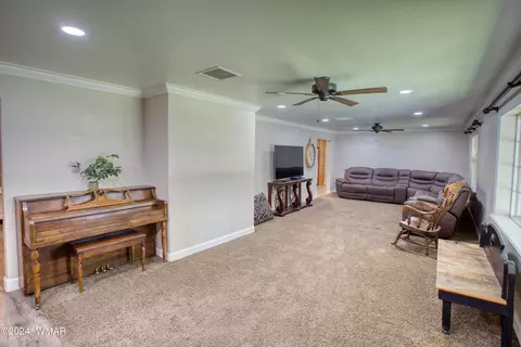 Living - 413 E Maverick Ln, Taylor, AZ 85939 photo 2 of 2