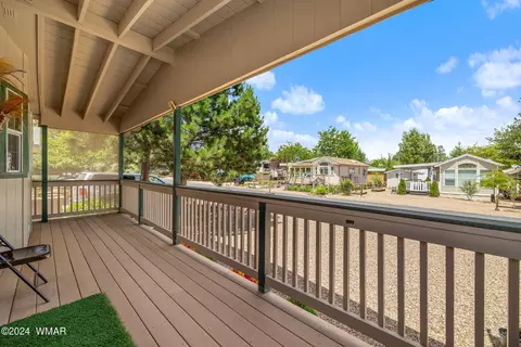 2231 Rodeo Rd, Overgaard, AZ 85933 photo 5