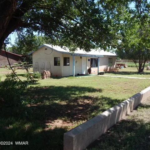 128 N Pima St, Springerville, AZ 85938