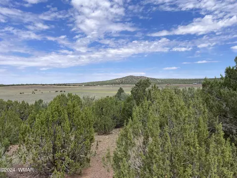77 Navajo Dr, Concho, AZ 85924