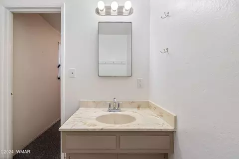 Bath - 180 E 1st S St, Snowflake, AZ 85937 photo 2 of 3